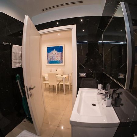 Moderno Alloggio A Roma Centro ภายนอก รูปภาพ